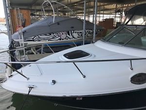 Sea Ray- 240 Sundancer- 2009 Only 99 hours!!!!!!!!!