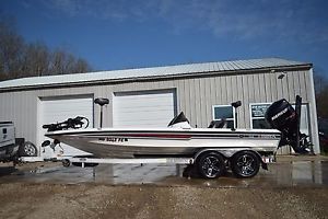 2005 Champion Boats