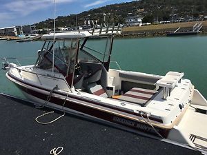 HAINES HUNTER 680SF BOAT NEW VOLVO V8 EFI INBOARD AND LEG HARDTOP AUTO PILOT EC