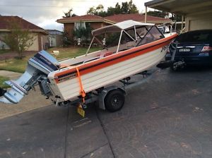 Immaculate fibreglass runabout boat Sundancer 70hp Evinrude