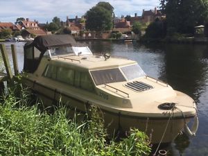 Norman 23 ft River Cruiser Boat