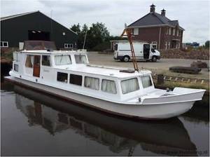 Dutch Barge ideal liverboard/Cruiser
