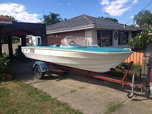 Vantage Ski Boat All Lic No Reserve