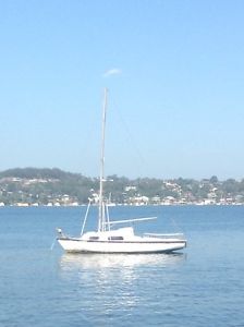 24" Endeavour sail boat