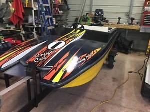 Cougar Cub Mini Boat Fully Restored and super clean Fast Boat