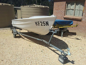 3.7m Quintrex Runabout