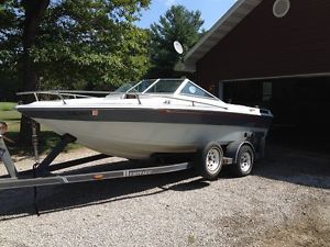 18' Calais Bow Rider