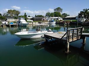 1997 Angler Boat 220