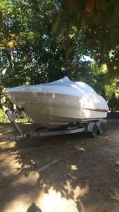 2006 Maxum 2400SC3