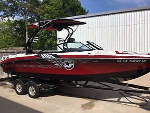 2010 Nautique SAN230