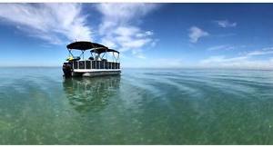 2012 Runaway Bay Pontoon Boat
