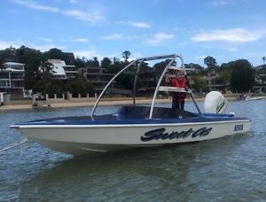 ski boat - wake boat 21ft