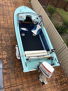 ### 4.5m fishing boat 70hp Johnson outboard reg boat/trailer awesome boat ###