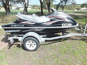 Yamaha Jet Ski Waverunner VX 1100 Deluxe