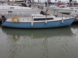 SAILING BOAT