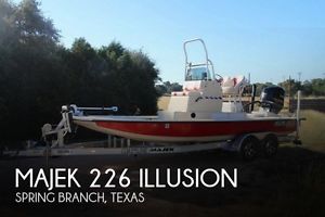2015 Majek 226 Illusion