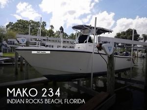 2006 Mako 234