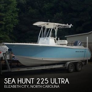 2015 Sea Hunt 225 Ultra