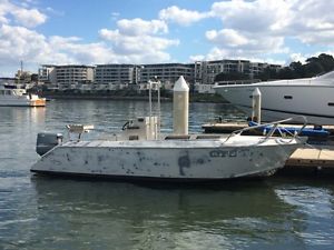 Aluminium Boat 6.7m - Centre Console Dive/ Deep Sea Fishing