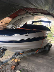 Crownline 240ex bowrider , power boat, speedboat,
