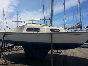 Endeavour 24 Yacht (recently refurbished)