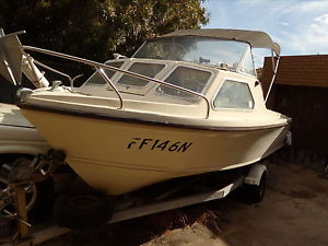 Pride 19ft halfcabin fishing boat & Yamaha 115hp v4 2002 model.
