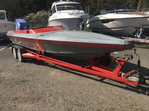 Ring 21' power boat