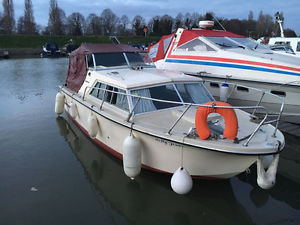 Birchwood 25 Interceptor - Impeccable River Boat / Cruiser