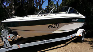 Viking 18ft Bowrider boat (fibreglass) with Mercury 135hp v6 outboard motor