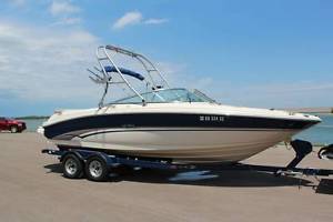 2002 Sea Ray 230