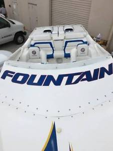 2003 FOUNTAIN LIGHTNING - 500 HP BIG BLOCKS - FAST BOAT - LOW HOURS - 38' FEET