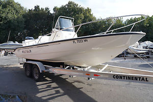 2006 Boston Whaler 22 Dauntless Center Console with 2007 Mercury Verado 350 hrs