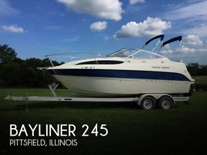 2005 Bayliner 245