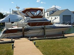 1989 Wellcraft San Remo AFT Cabin Motor Yacht