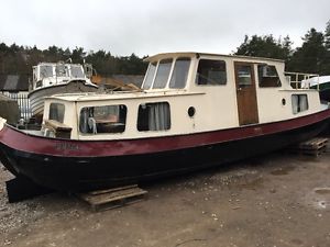 Traditional  dutch barge project liveaboard