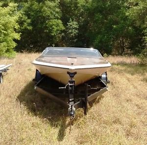 1978 Glastron CVX-18