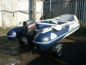 HONDA HONWAVE T38 V FLOOR INFLATABLE WITH 25 HP MERCURY LIGHT WEIGHT 2 STROKE