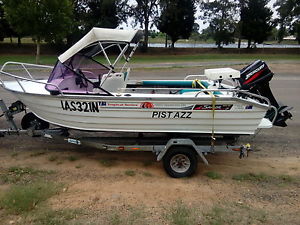 savage tropical series 4200 power boat 2002 4.45m.