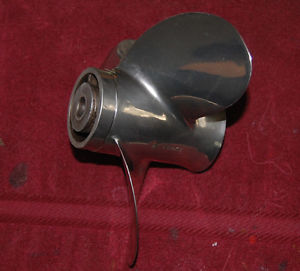 2002 Solas: Saturn 9.25” x 10” Stainless Propeller, Reconditioned to GRADE-9.0
