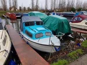 Boat 17' Day Cruiser Mayland