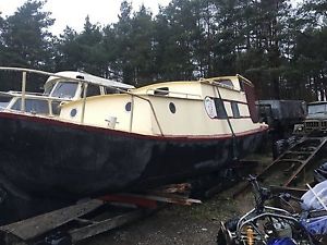 Traditional Dutch barge for sale