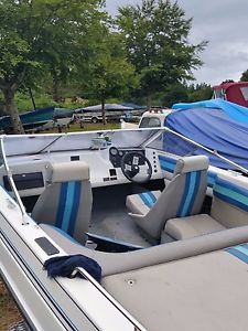 Fletcher Arrowhawk 19ft 3.7 mercruiser speedboat. Totally original condition