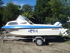 SEAFARER HALF CABIN BOAT-GREAT TO FISH & SKI-NO RESERVE-CHEAP-GREAT SEA BOAT