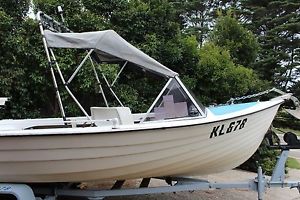 1987 Stylecraft 15 foot fishing boat with trailer