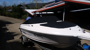 Haines Signature 530 Bowrider DF140 Outboard