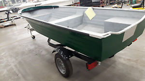 DEMO - FISHERMAN BOAT  FS14, NO MOTOR (max 25 hp), W/ KARAVAN TRAILER