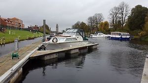 27ft twin engine coronet cabin cruiser boat