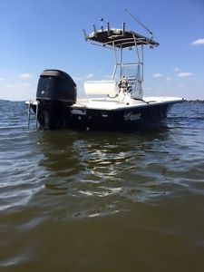 2006 Mako 191 Bayshark