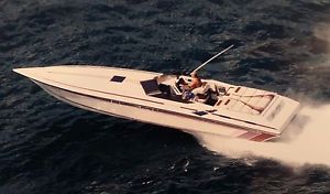 1990 Fountain 35 LIGHTNING
