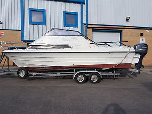 Draco 2500 sunbridge speed boat